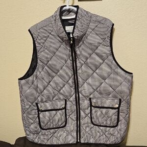 Workshop Republic Clothing Women's Quilted Vest - Black and White
